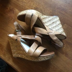Nude Jessica Simpson wedges